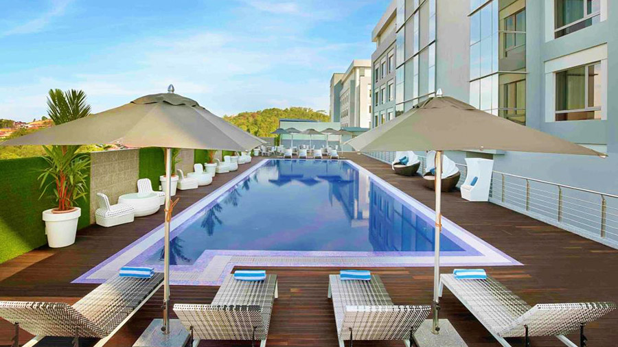 Avangio Hotel Kota Kinabalu Managed by Accor- pool