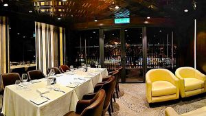 Le Meridien Kota Kinabalu Hotel-restaurant and bar