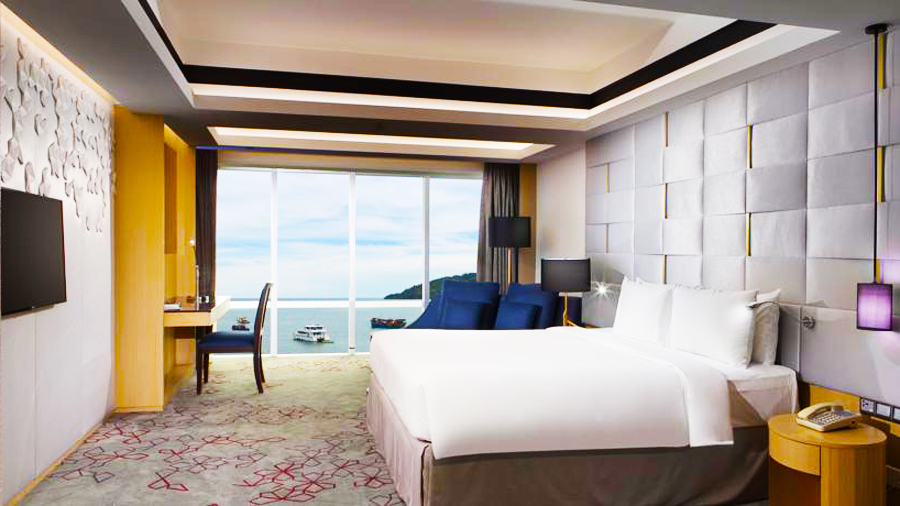 Rooms at Le Meridien Kota Kinabalu Hotel